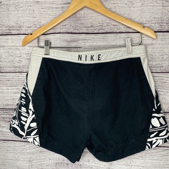 Nike Button fly beach board shorts Size Small - Picture 2 of 10